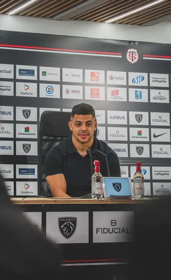 Santiago Chocobares en conférence de presse