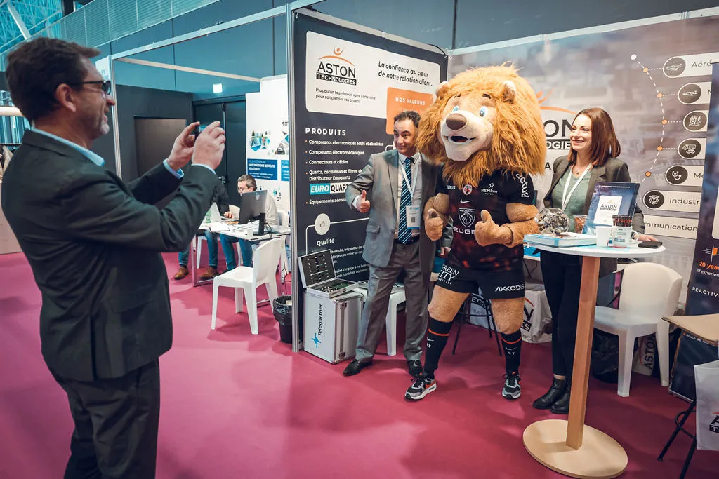 Image d'Ovalion lors d'un salon de networking